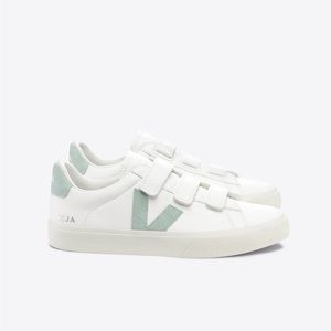 Women’s Vejas Velcro Sneakers - size US 8